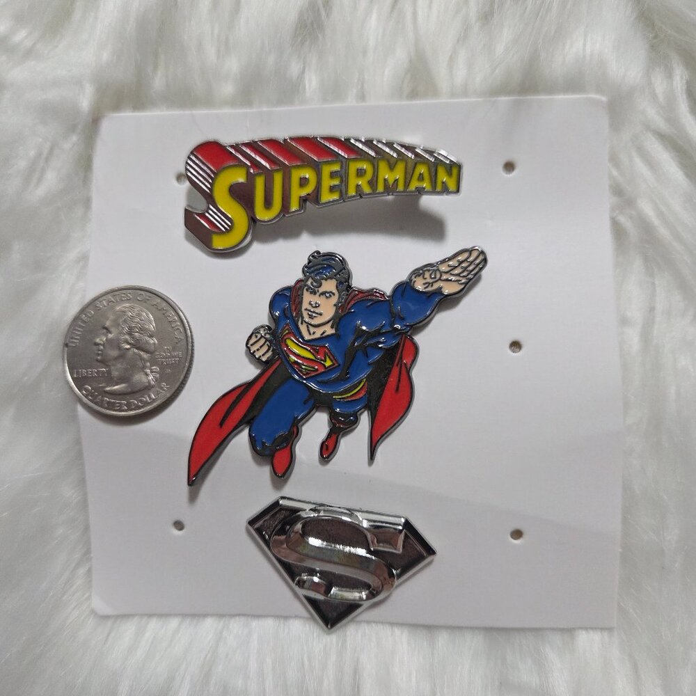 Superman Pin Set - Picture 3 of 5